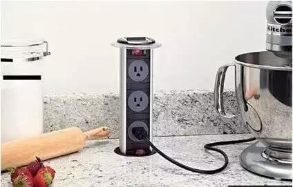 可以隐藏的插板,随拿随取